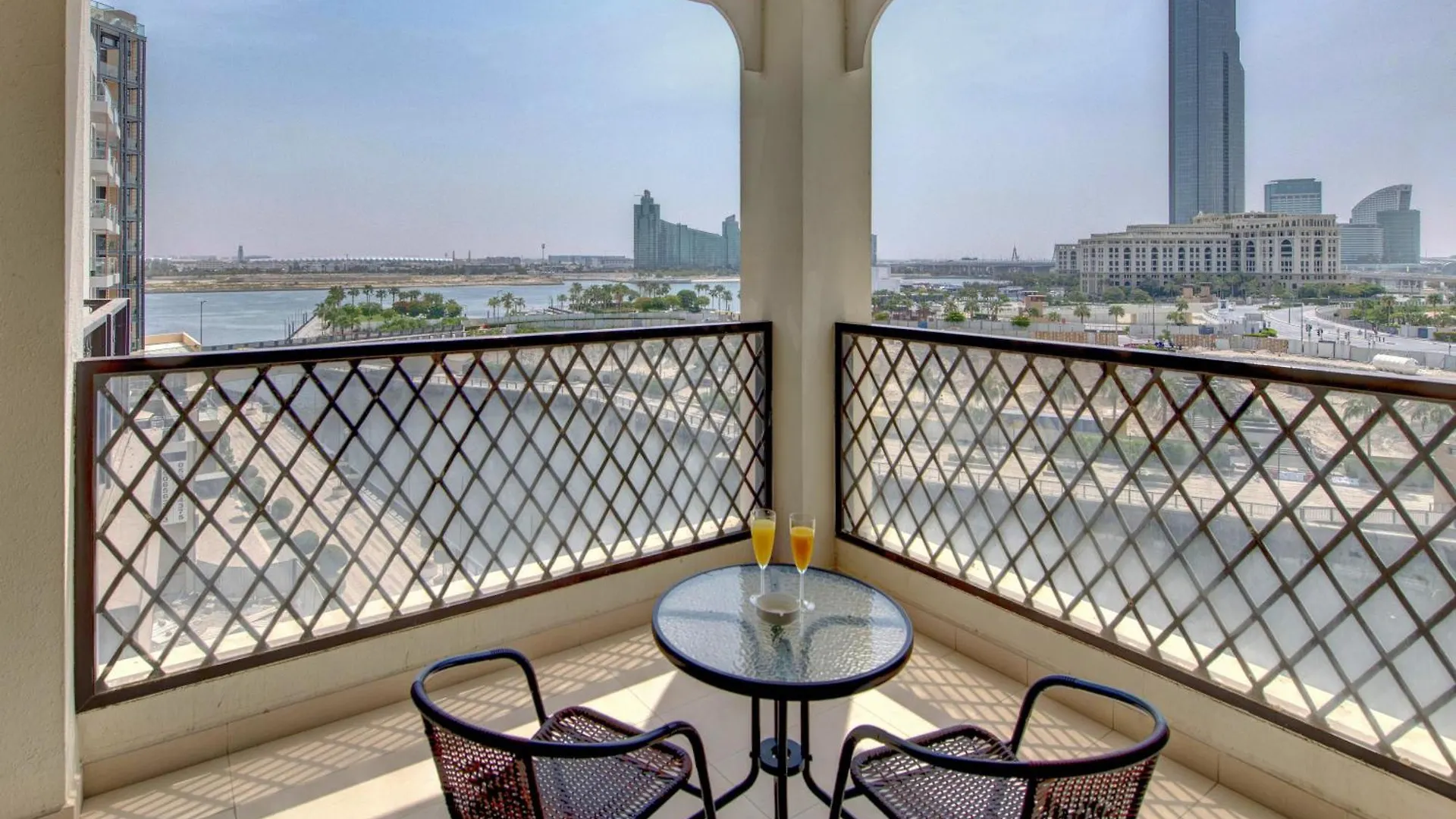 Suha Creek Hotel Apartment, Waterfront Jaddaf, Dubaj