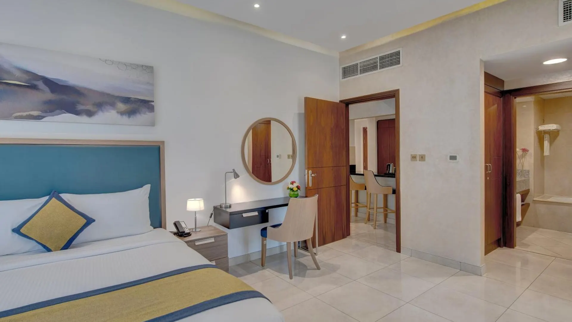 Suha Creek Hotel Apartment, Waterfront Jaddaf, Dubai
