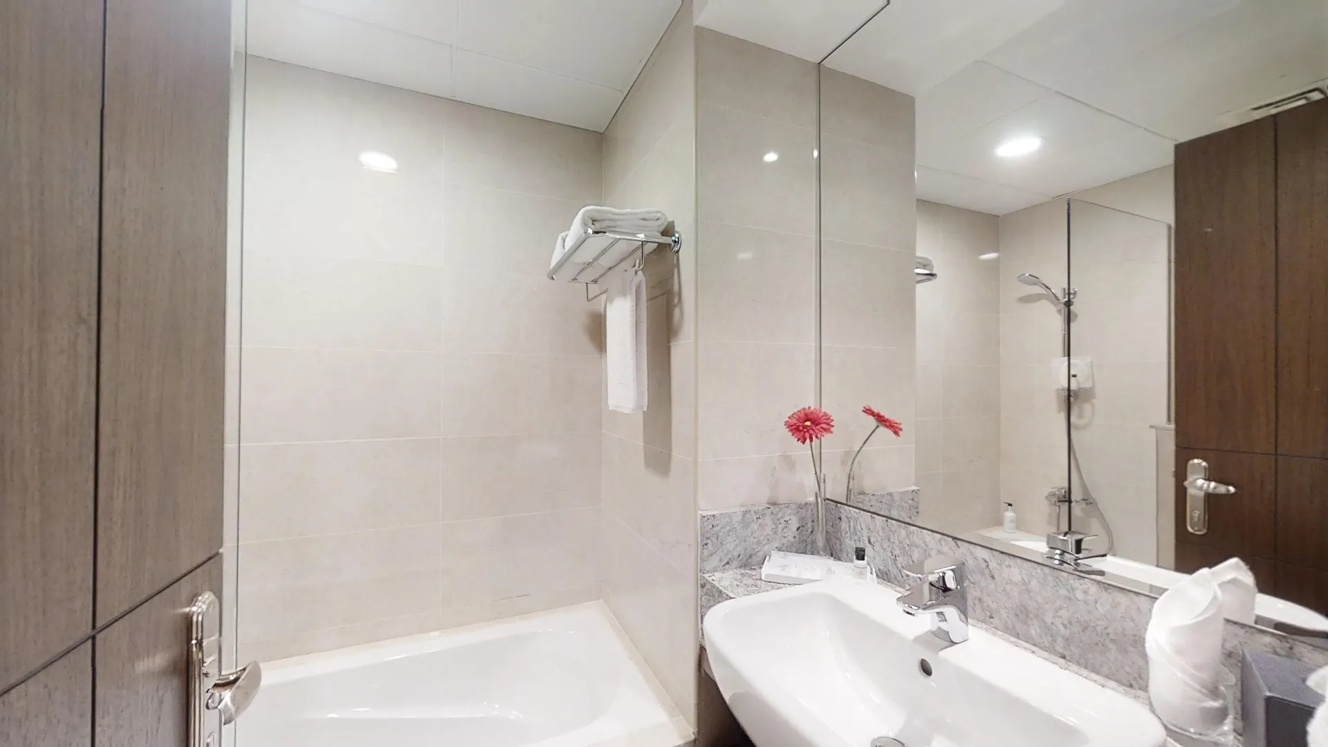 Suha Creek Hotel Apartment, Waterfront Jaddaf, דובאי 4*,