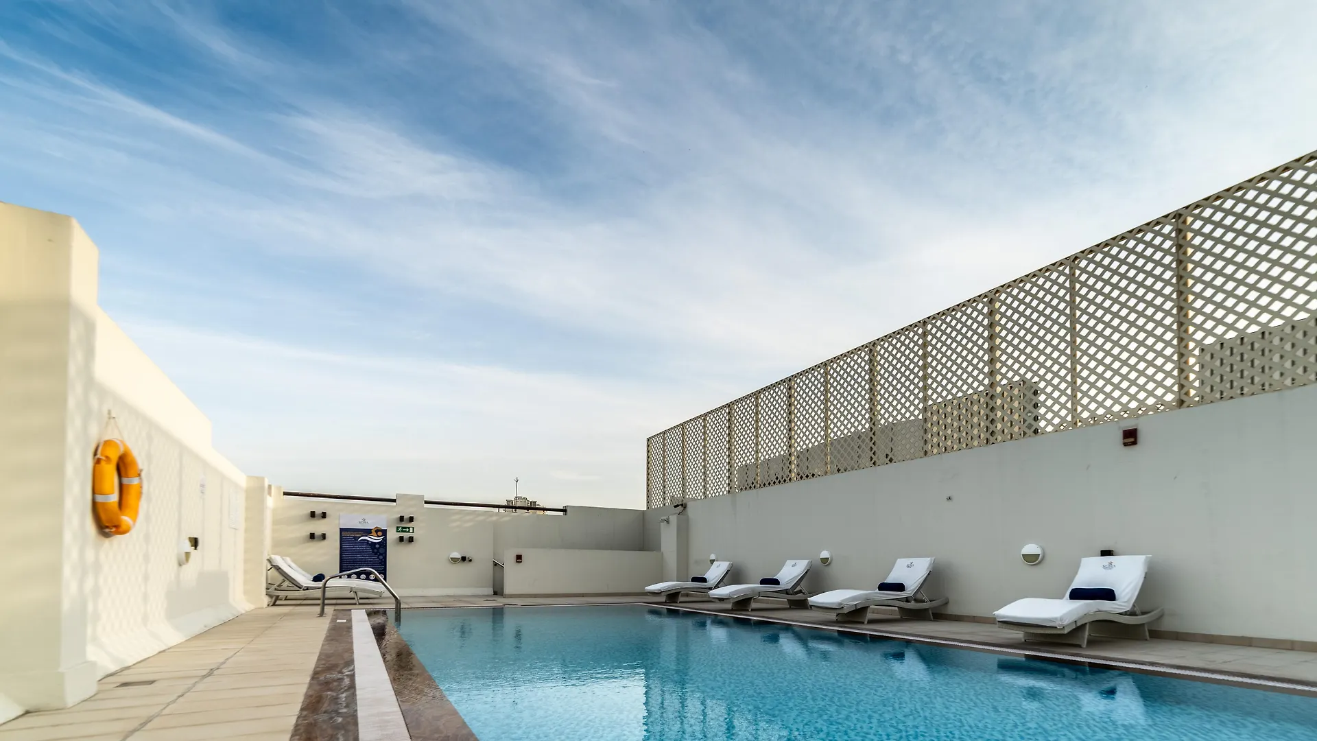 Suha Creek Hotel Apartment, Waterfront Jaddaf, דובאי 4*,  איחוד האמירויות הערביות